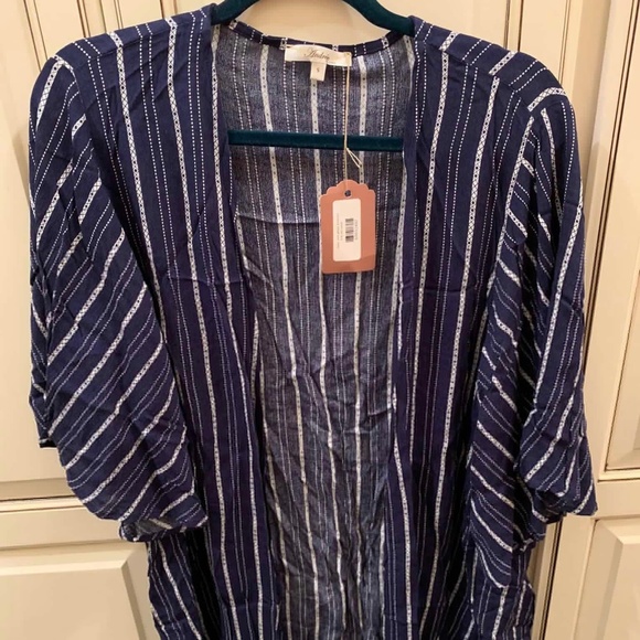Kimono - Picture 1 of 4